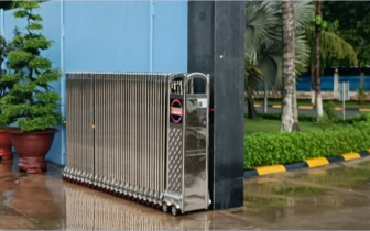 Cổng xếp inox tự động lắp tại Tiền Giang